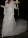 Suknia ślubna z kryształkami Swarovskiego