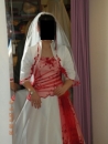 suknia ślubna biało czerwona